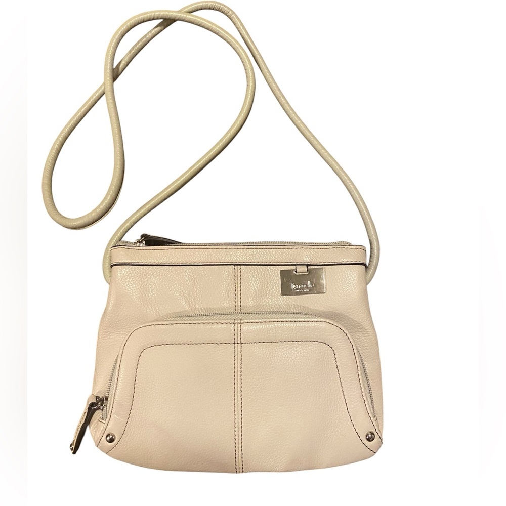 Tignanello~Women’s Beige Leather Crossbody Bag
Free Wallet Card Organizer
New